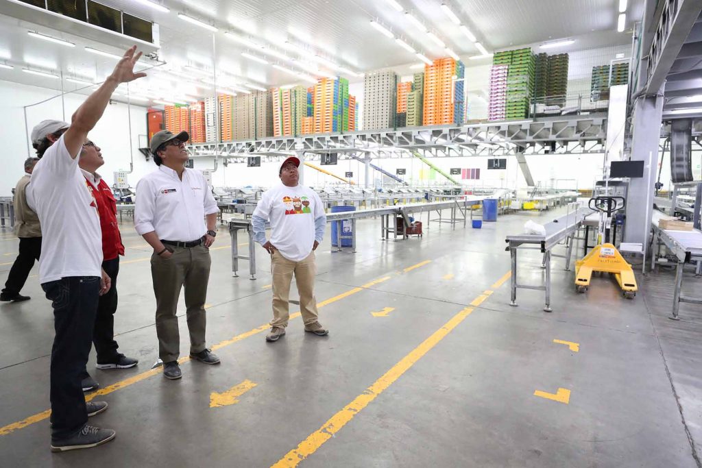 Premier Vicente Zeballos supervisó obras de mejoramiento de CITE Agroindustrial Ica