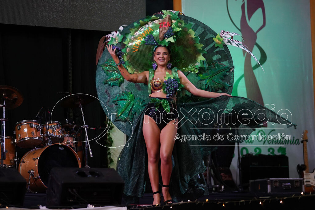 Anne Thorsen Vela fue electa como reina del Festival Internacional de la Vendimia Iqueña 2023